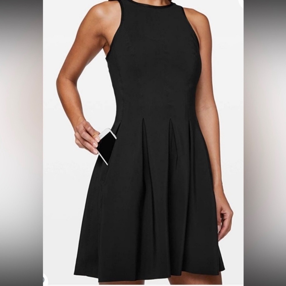 Lululemon Here to There Dress